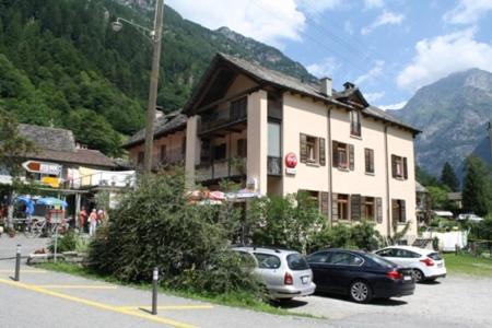 Ristorante Alpino Otel Sonogno Dış mekan fotoğraf